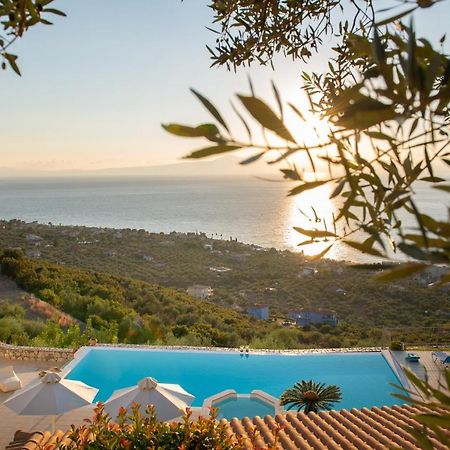 Villa Rebecca Каламата Екстериор снимка