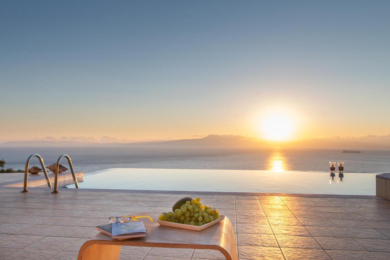 Villa Rebecca Каламата Екстериор снимка