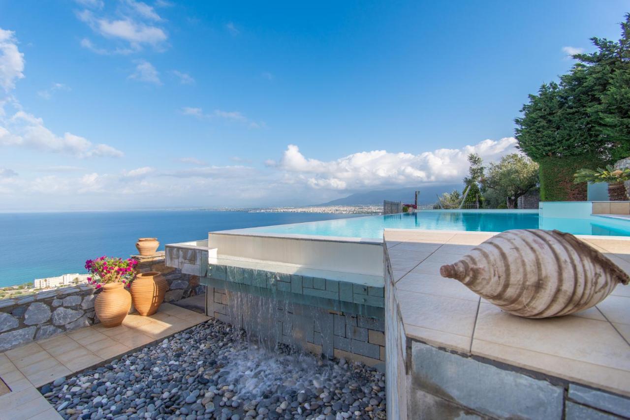 Villa Rebecca Каламата Екстериор снимка